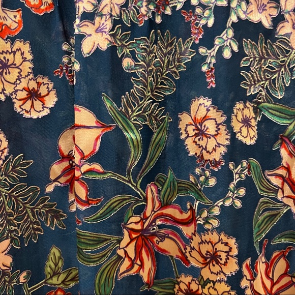 For Love and Lemons Floral Back Closure Blouse (XS) - Picture 4 of 16